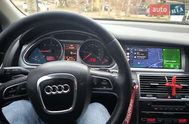 Внедорожник / Кроссовер Audi Q7 2006 в 