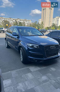 Позашляховик / Кросовер Audi Q7 2013 в Ніжині