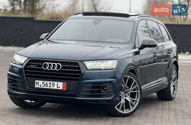 Позашляховик / Кросовер Audi Q7 2019 в Рівному