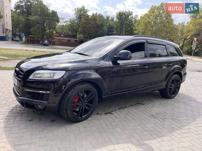 Позашляховик / Кросовер Audi Q7 2009 в Новоукраїнці