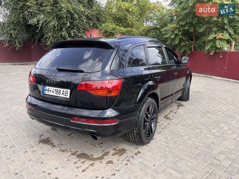 Позашляховик / Кросовер Audi Q7 2009 в Новоукраїнці