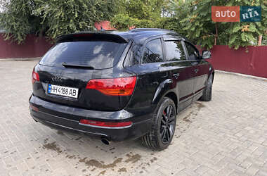 Позашляховик / Кросовер Audi Q7 2009 в 