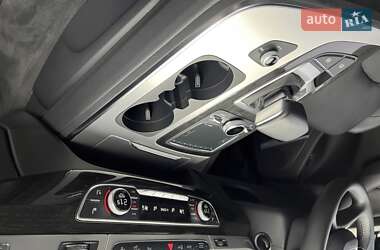 Внедорожник / Кроссовер Audi Q7 2015 в 