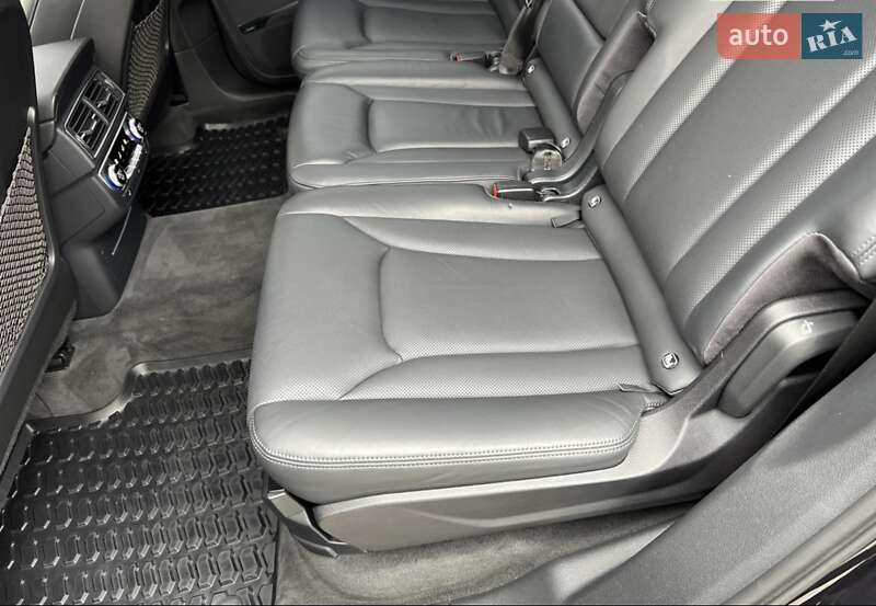 Внедорожник / Кроссовер Audi Q7 2015 в Киеве