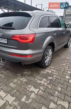 Внедорожник / Кроссовер Audi Q7 2009 в 
