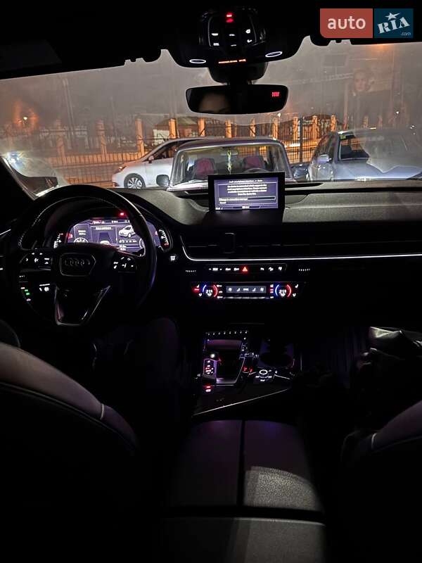 Позашляховик / Кросовер Audi Q7 2016 в Одесі