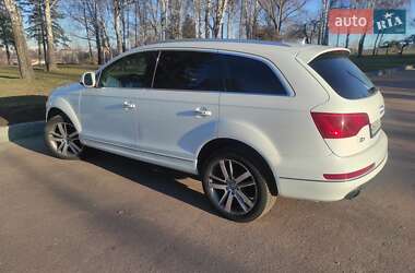 Позашляховик / Кросовер Audi Q7 2015 в 