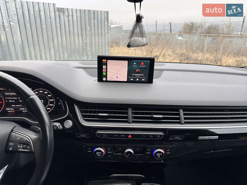 Позашляховик / Кросовер Audi Q7 2016 в Полтаві