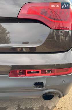 Позашляховик / Кросовер Audi Q7 2011 в Самборі
