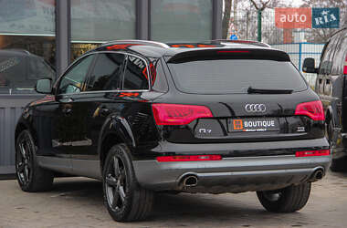 Внедорожник / Кроссовер Audi Q7 2013 в 