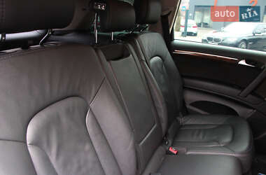 Внедорожник / Кроссовер Audi Q7 2013 в 