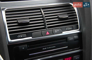 Внедорожник / Кроссовер Audi Q7 2013 в 