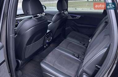 Внедорожник / Кроссовер Audi Q7 2019 в 