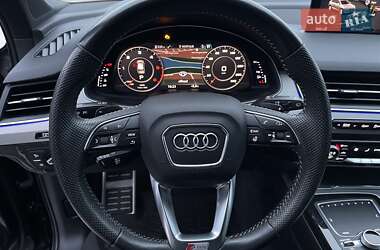 Внедорожник / Кроссовер Audi Q7 2019 в 