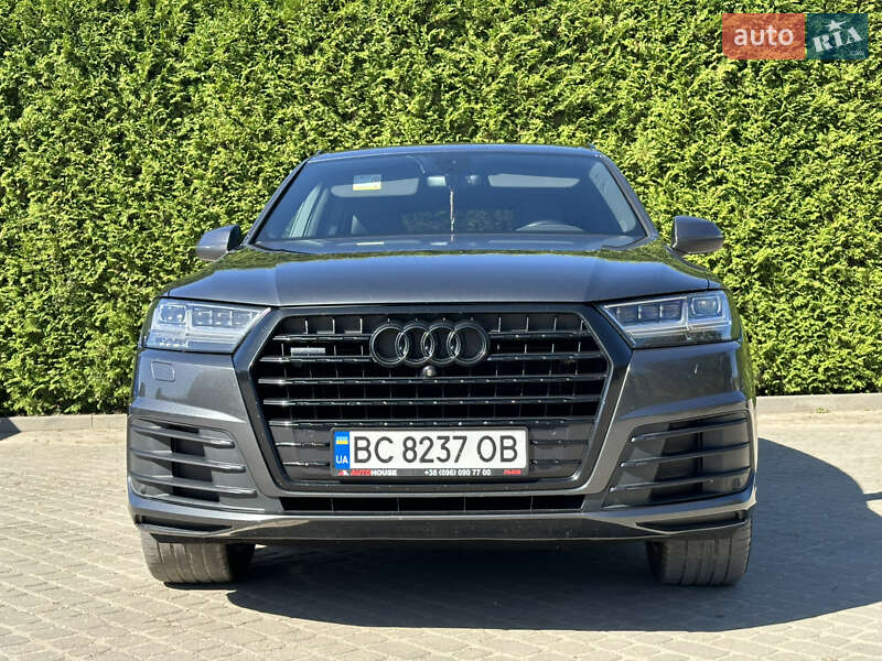 Позашляховик / Кросовер Audi Q7 2015 в Львові