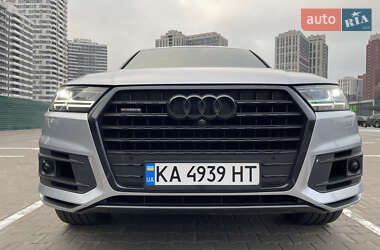 Позашляховик / Кросовер Audi Q7 2019 в Києві