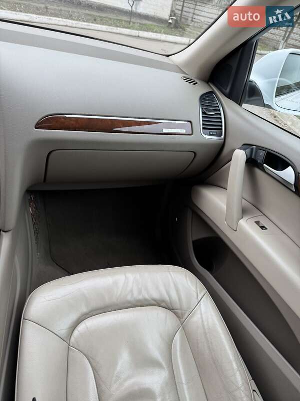 Внедорожник / Кроссовер Audi Q7 2010 в Запорожье