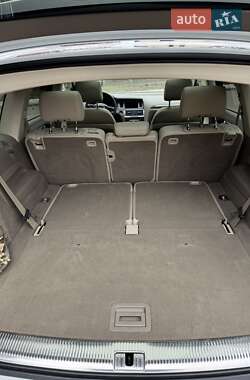 Позашляховик / Кросовер Audi Q7 2010 в 