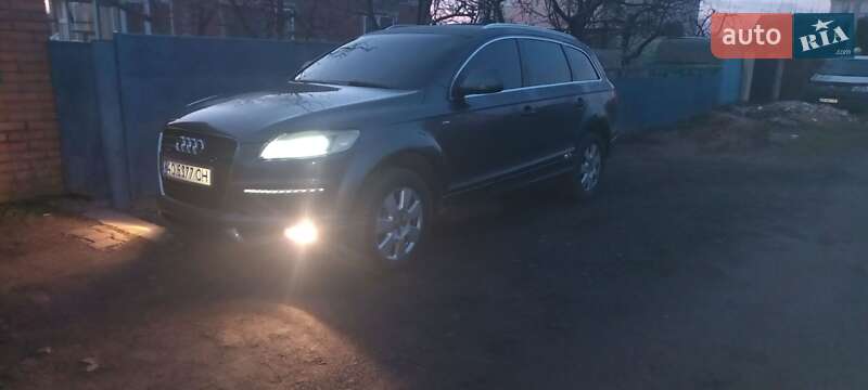 Позашляховик / Кросовер Audi Q7 2007 в Вінниці