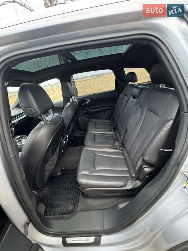 Позашляховик / Кросовер Audi Q7 2018 в Переяславі