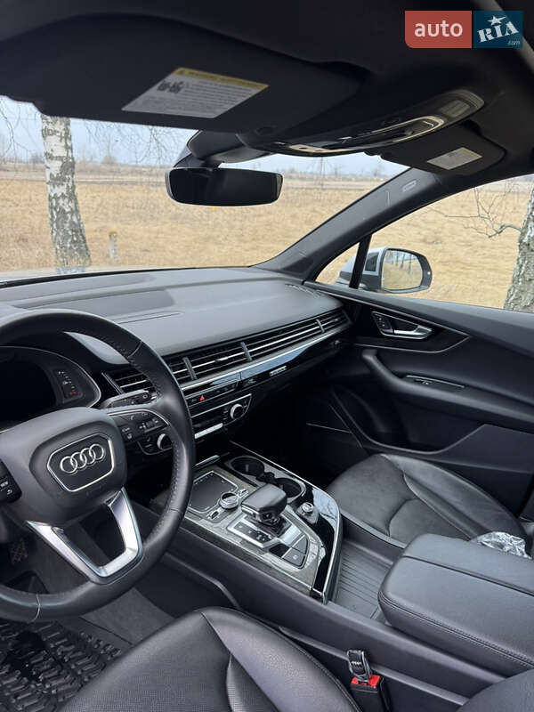 Позашляховик / Кросовер Audi Q7 2018 в Переяславі