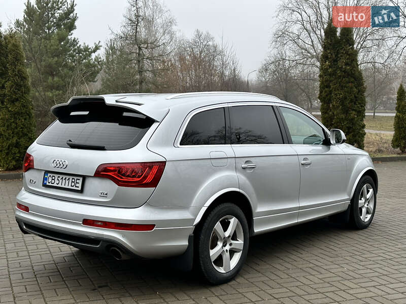 Позашляховик / Кросовер Audi Q7 2012 в Прилуках