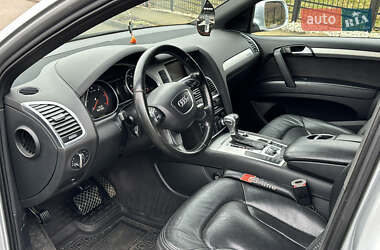 Внедорожник / Кроссовер Audi Q7 2012 в 