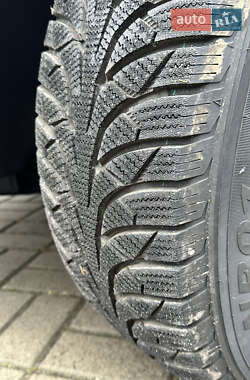 Внедорожник / Кроссовер Audi Q7 2012 в 