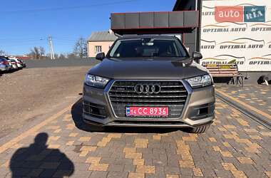 Внедорожник / Кроссовер Audi Q7 2017 в 