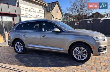 Внедорожник / Кроссовер Audi Q7 2017 в 