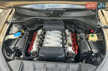 Позашляховик / Кросовер Audi Q7 2007 в 