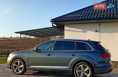 Внедорожник / Кроссовер Audi Q7 2017 в Ровно