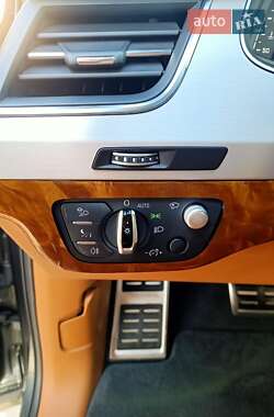 Внедорожник / Кроссовер Audi Q7 2017 в Ровно