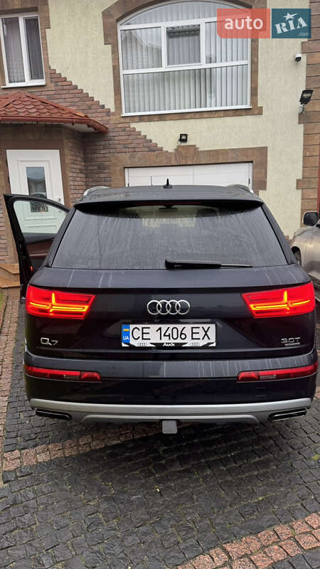 Внедорожник / Кроссовер Audi Q7 2017 в Черновцах