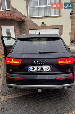 Позашляховик / Кросовер Audi Q7 2017 в 