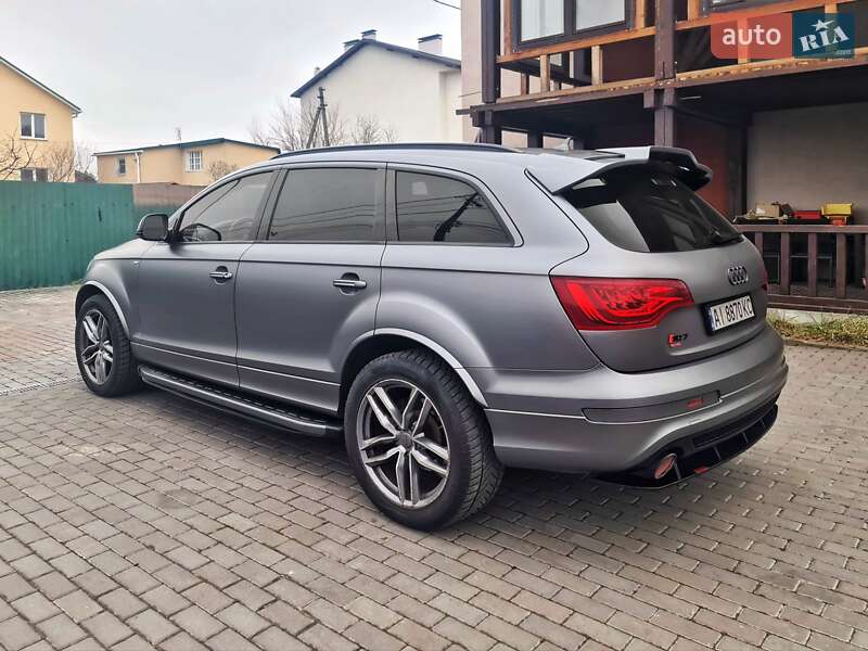 Внедорожник / Кроссовер Audi Q7 2011 в Буче