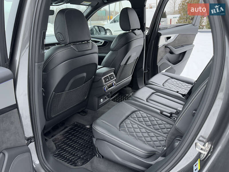 Внедорожник / Кроссовер Audi Q7 2018 в Ужгороде фото 67 Внедорожник / Кроссовер Audi Q7 2018 в Ужгороде