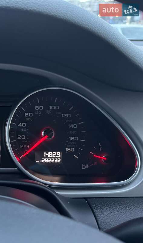 Позашляховик / Кросовер Audi Q7 2015 в Львові