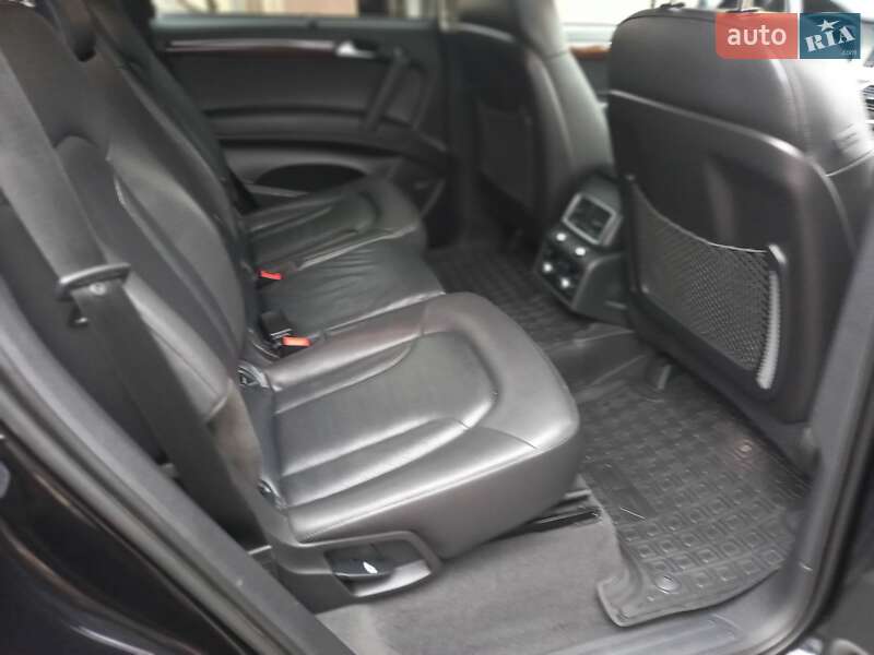 Позашляховик / Кросовер Audi Q7 2015 в Борисполі