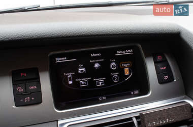 Позашляховик / Кросовер Audi Q7 2015 в 
