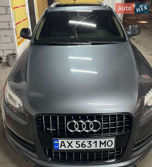 Позашляховик / Кросовер Audi Q7 2013 в Києві