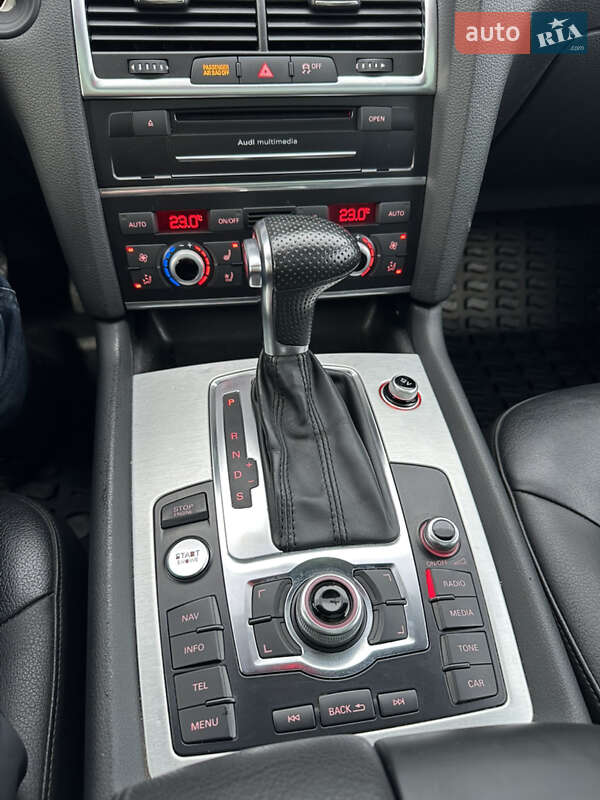 Внедорожник / Кроссовер Audi Q7 2014 в Черкассах
