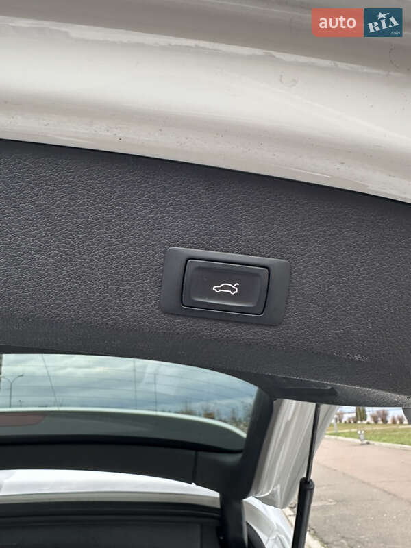 Внедорожник / Кроссовер Audi Q7 2014 в Черкассах