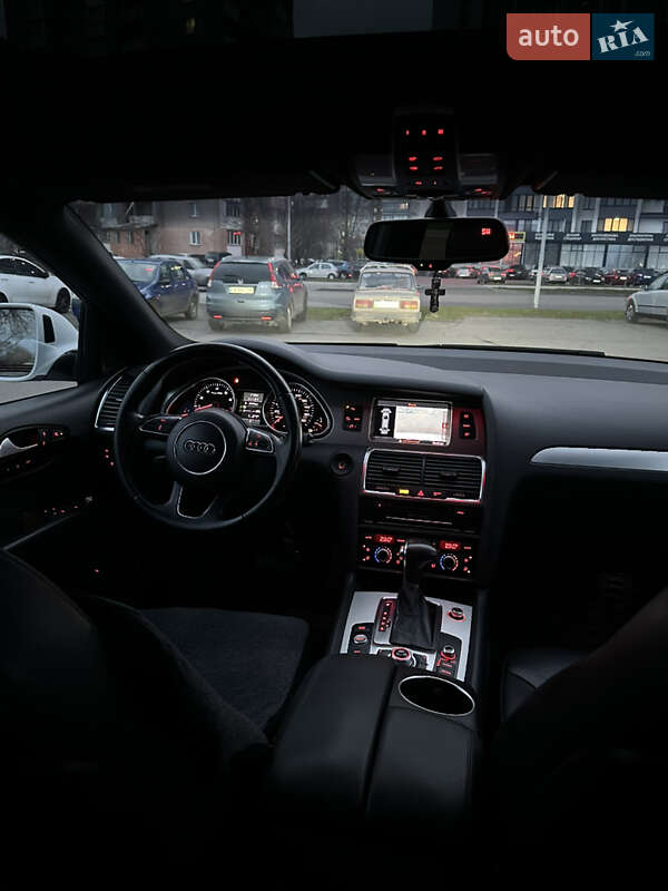 Внедорожник / Кроссовер Audi Q7 2014 в Черкассах