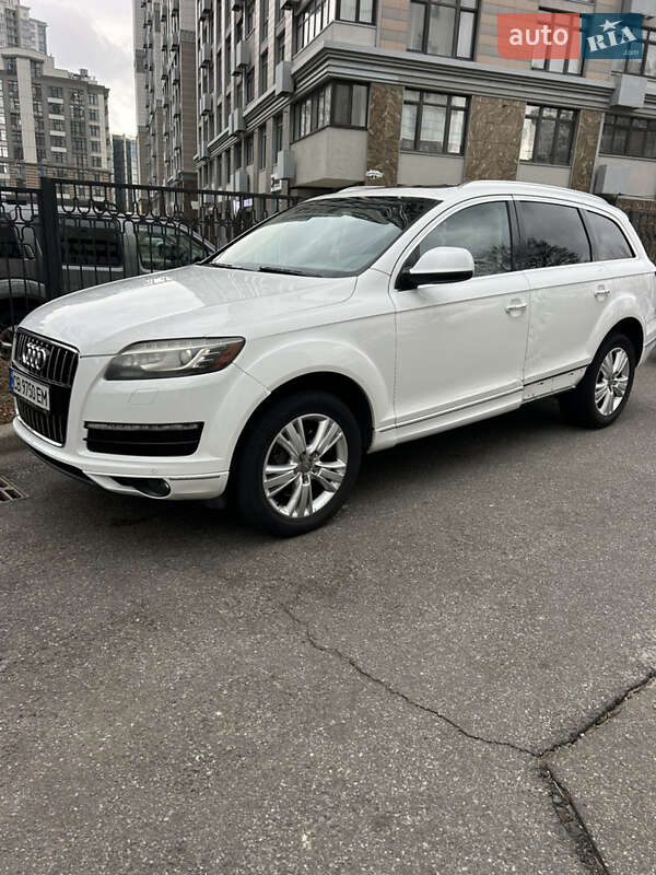 Позашляховик / Кросовер Audi Q7 2010 в Києві
