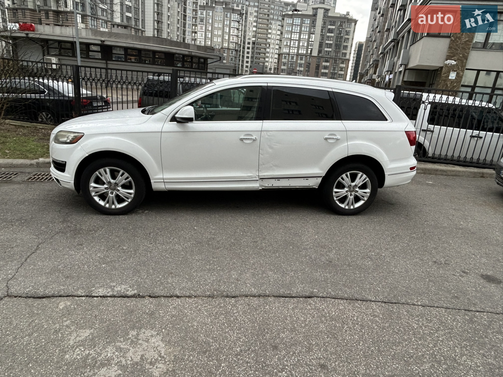 2010 Audi Q7 - мініатюра 4