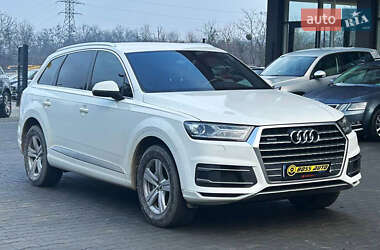 Позашляховик / Кросовер Audi Q7 2016 в Чернівцях