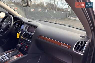 Внедорожник / Кроссовер Audi Q7 2014 в 