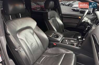Позашляховик / Кросовер Audi Q7 2010 в 