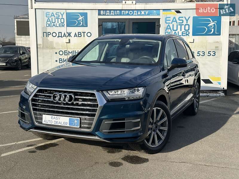 Внедорожник / Кроссовер Audi Q7 2018 в Киеве